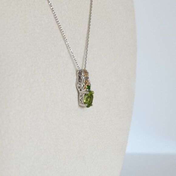 Peridot and Chrome Diopside Pendant Necklace in 14K YG and Sterling Silver - Picture 5 of 10